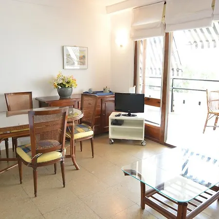 Saval Malta Capri Apartment Salou